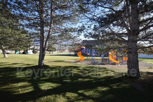 Building Photo - 1814 Whisperwood Cir