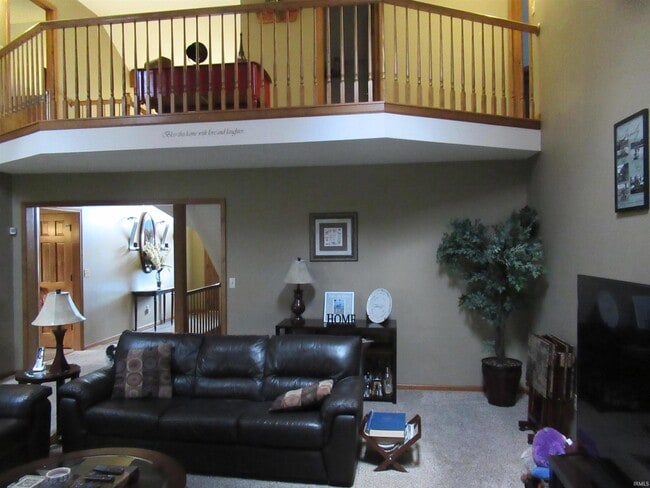 Building Photo - 9823 Valley Vista Pl