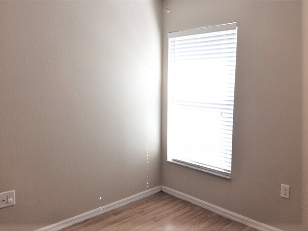 Building Photo - 16245 Coopers Hawk Ave