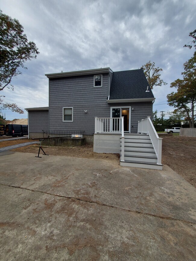 Building Photo - 24 Colin Dr