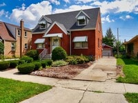Building Photo - 9337 S Richmond Ave
