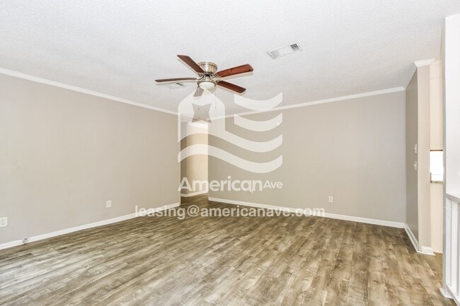Building Photo - 449 Parlock Rd