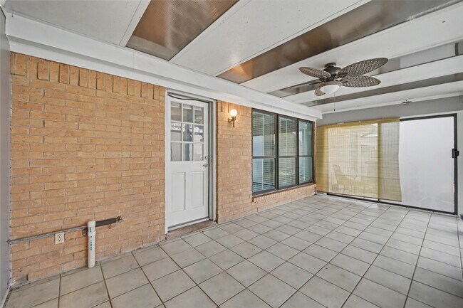 Building Photo - 319 Richvale Ln