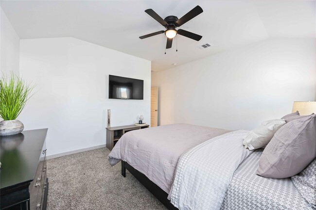 Building Photo - 7826 Cattleman Vly Dr