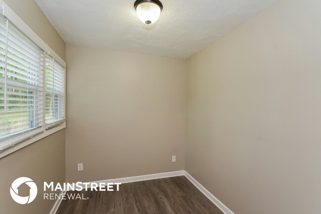 Building Photo - 308 Westwood Ct