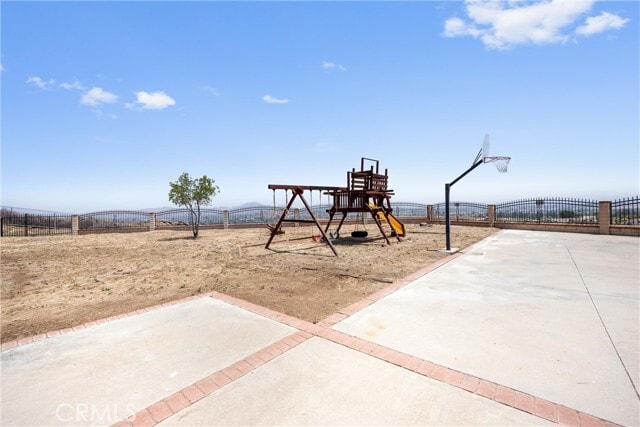 Building Photo - 10703 Valley Dr