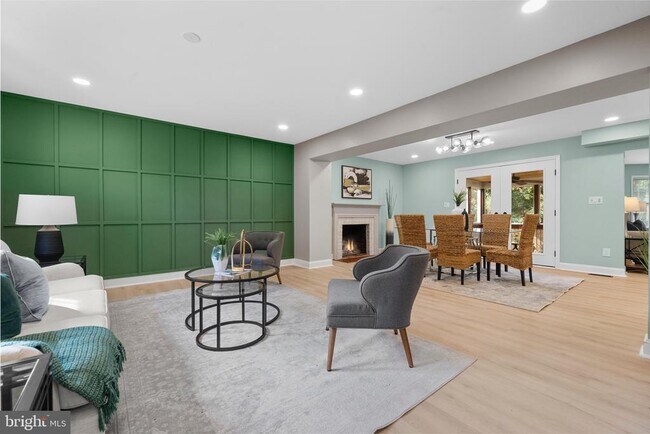 Building Photo - 10429 Headly Ct