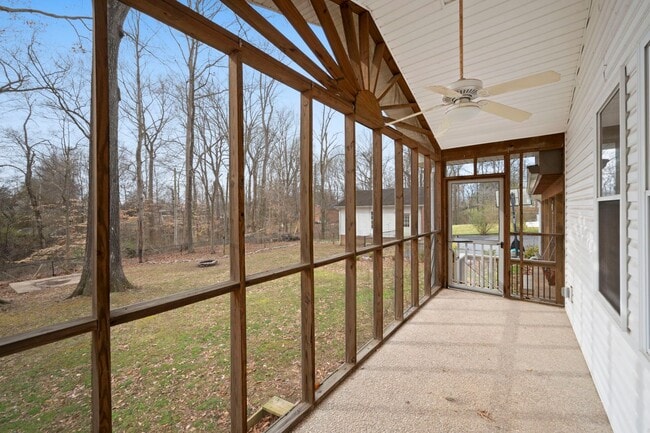 Building Photo - Spacious 4BR (or 3BR + Bonus) with 2 Living Rooms, Screened Porch & 4-Car Garage