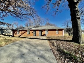 Building Photo - 7317 Agnes Ave