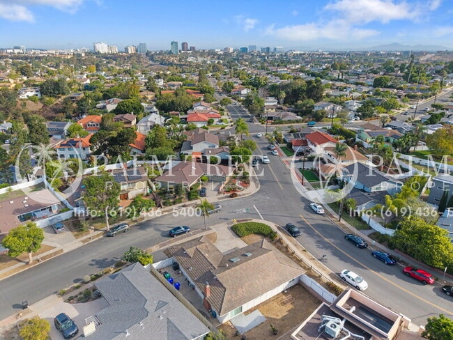 Building Photo - 3582 Governor Dr