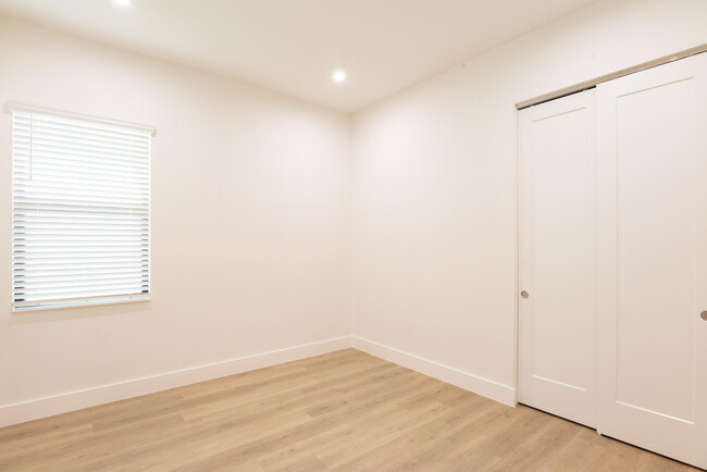 Building Photo - 12705 Solana Bay Cir