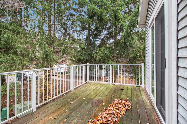 Building Photo - 4442 Hillside Dr