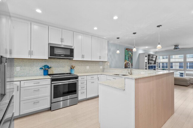 Building Photo - 3851 N Ocean Blvd