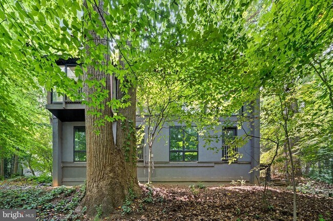 Building Photo - 5517 Mohican Rd