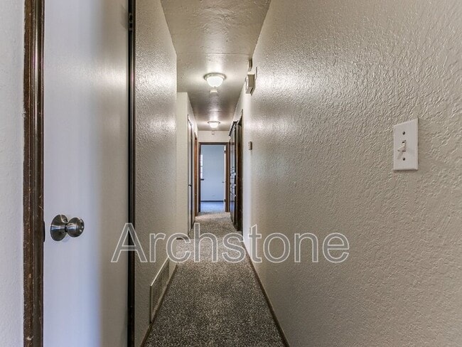 Building Photo - 5216 Coble St