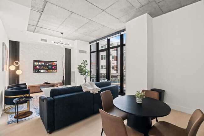 Building Photo - 1222 N 2nd St
