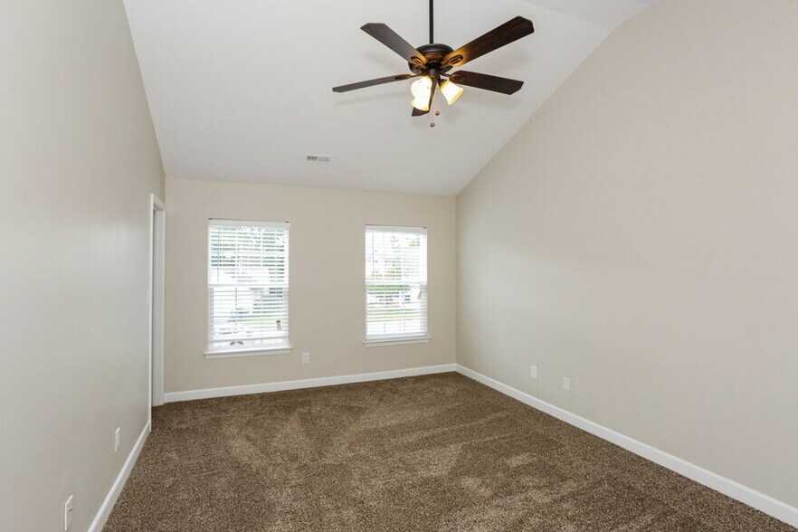 Building Photo - 4267 Kiser Woods Dr SW