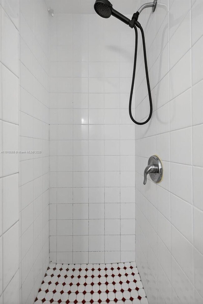 Building Photo - 11301 NW 39th St