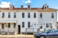 Building Photo - Cozy 3 Bedroom, 1 Bath Home in York, Pa!