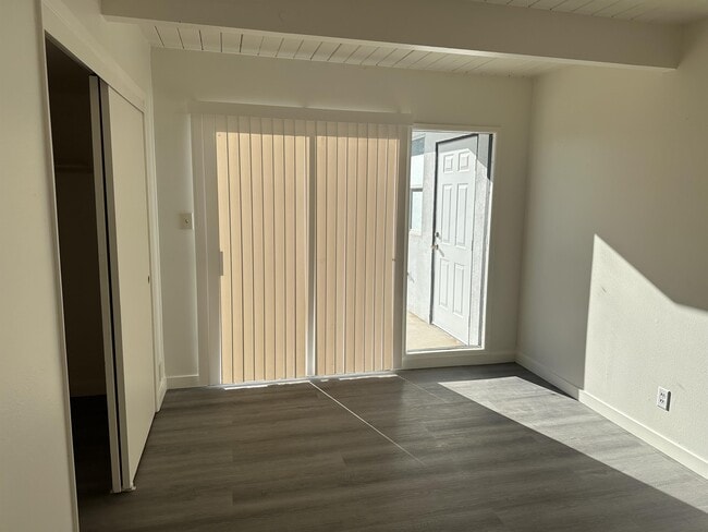 Building Photo - 21331 Heather Pl