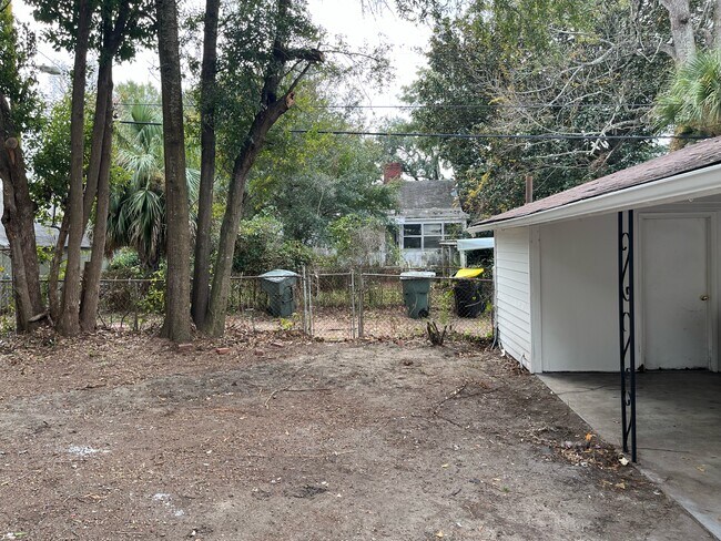 Building Photo - 2227 E 40th St