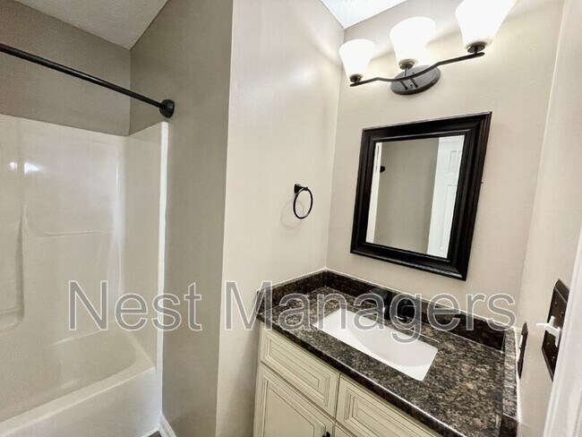 Building Photo - 4206 Buckhurst Dr