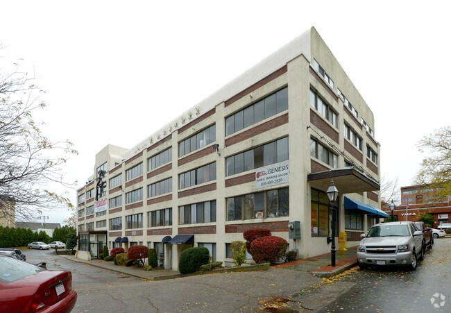 Building Photo - 26 S Water St