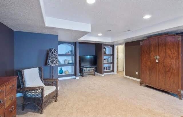 Building Photo - 1262 Creek Ridge Dr S