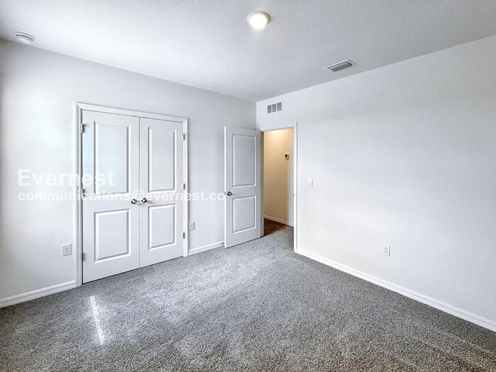 Building Photo - 8332 Juning Cove