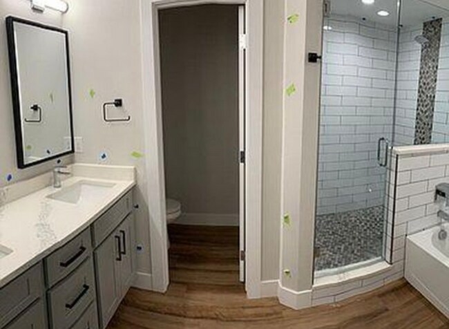 Building Photo - 1850 W 46th Ave