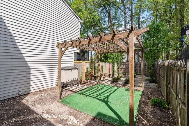 Building Photo - 5516 Amhurst Ct