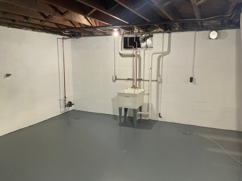 Building Photo - 6306 N 2nd St