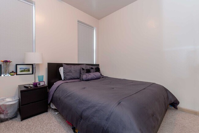 Building Photo - 124 S 12th St