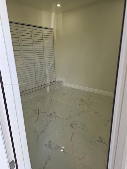 Building Photo - 6140 SW 156th Ct