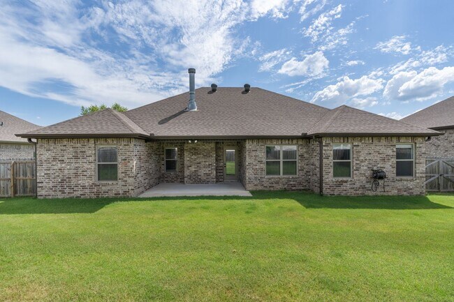 Building Photo - Millers Glen Rental!