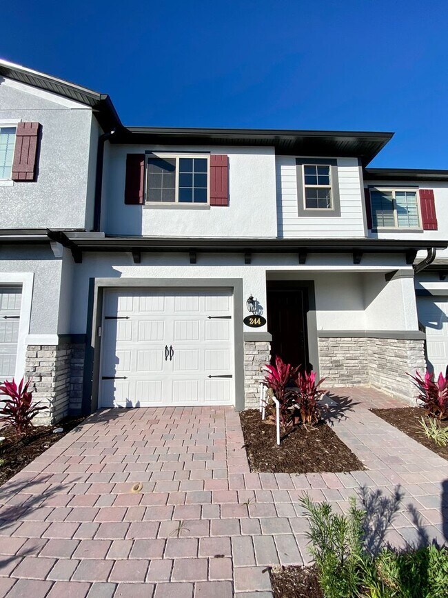 Building Photo - Brand New Townhome for Rent in Gated Commu...