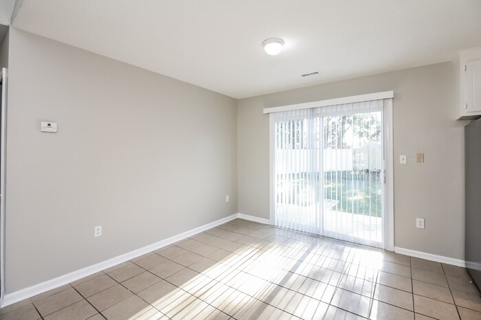 Building Photo - 107 Bridge Creek Dr