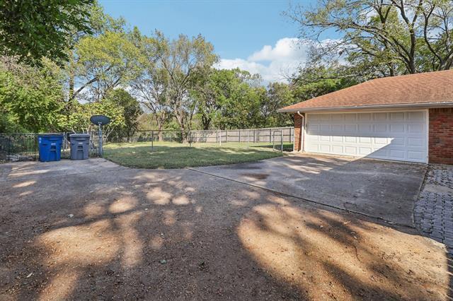 Building Photo - 6928 Walling Ln