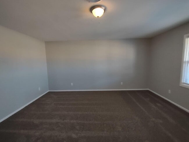 Building Photo - 2115 66th St