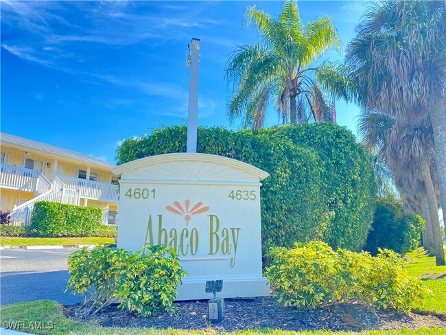 Building Photo - 4607 Bayshore Dr