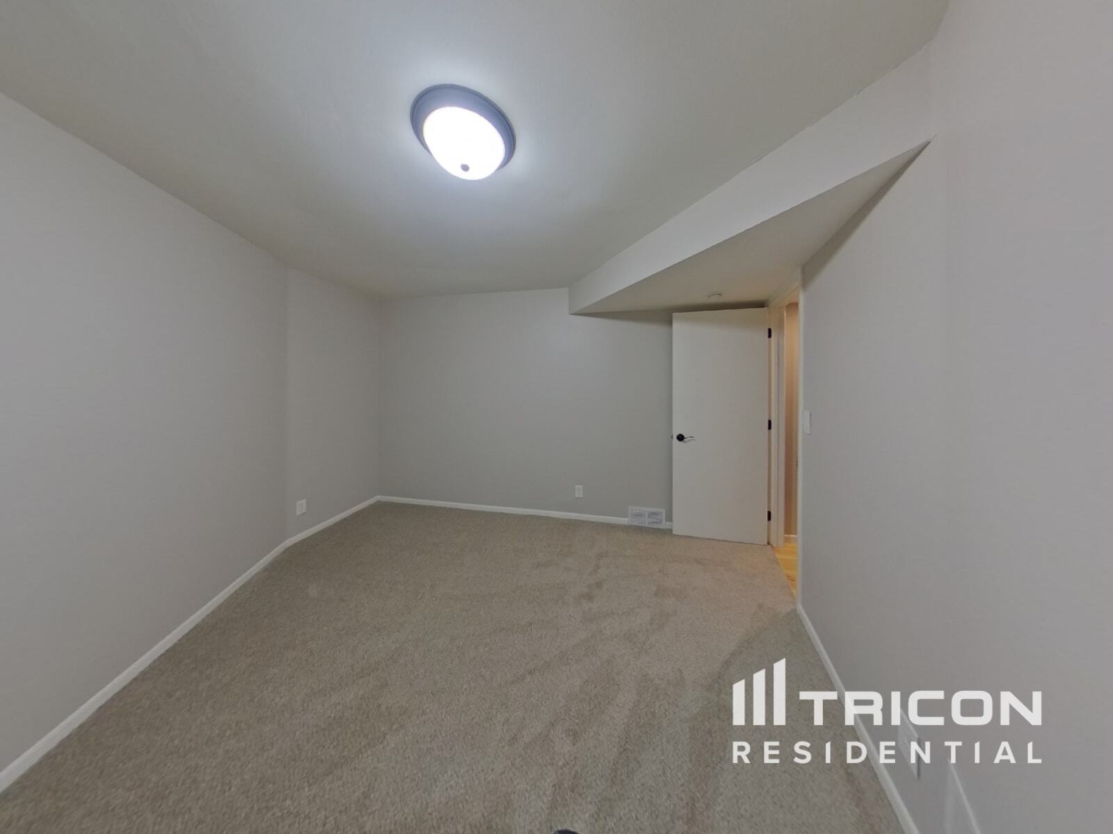 Building Photo - 805 Garrison Ct