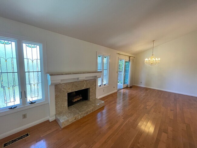 Building Photo - Beautiful home with pool in Cupertino, Available Soon!