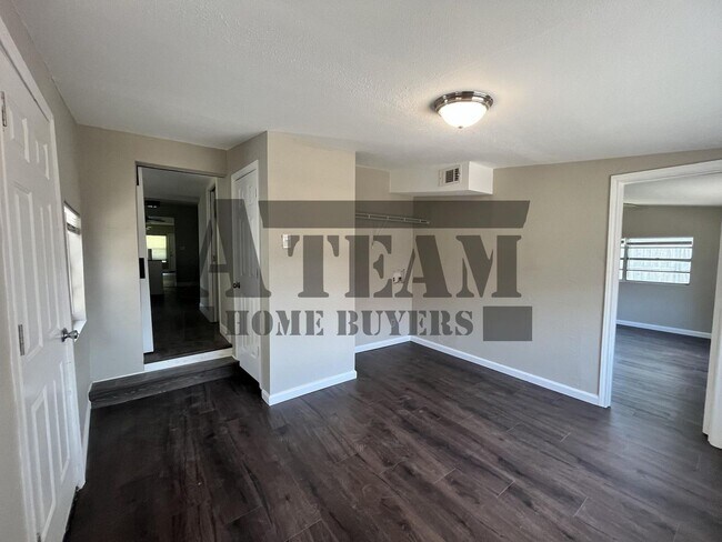 Building Photo - Modern 4 Bedroom 2 Bathroom home for rent!