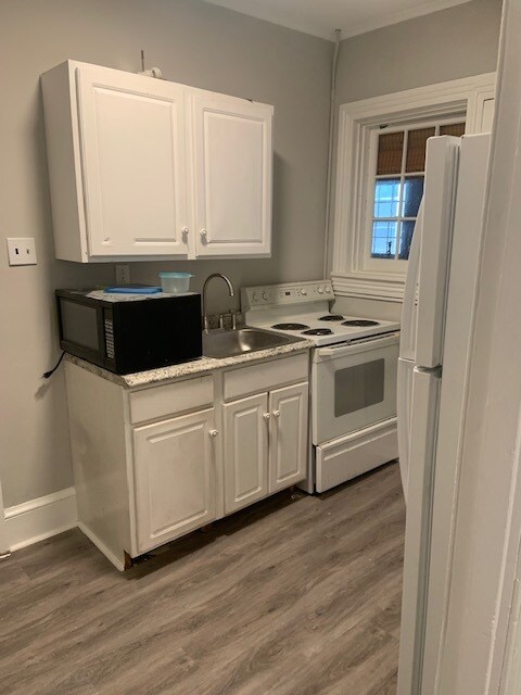 Kitchen - 22 W Gay St