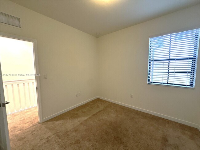 Building Photo - 9374 W 32nd Ln