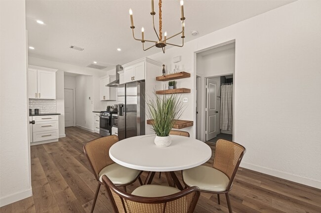 Building Photo - 1311 E 35th St