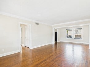 Building Photo - 1920 Richmond Ave.