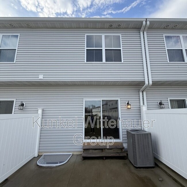 Building Photo - 8401 Allied Wy