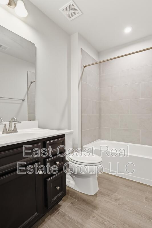 Building Photo - 105 Dripping Spring Dr