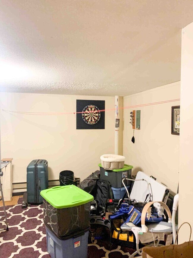 Building Photo - 2 Bed / 1 Bath Apartment – Webster Court, Amherst Available 6/8